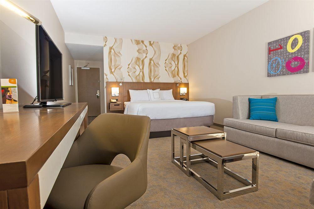 Courtyard By Marriott Sunnyvale Silicon Valley Exterior photo